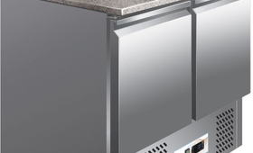 Hűtött pizzaelőkészítő asztal