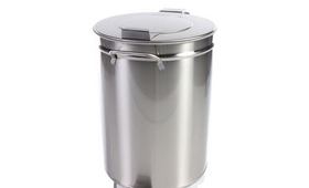 Fedeles moslékoló edény pedállal